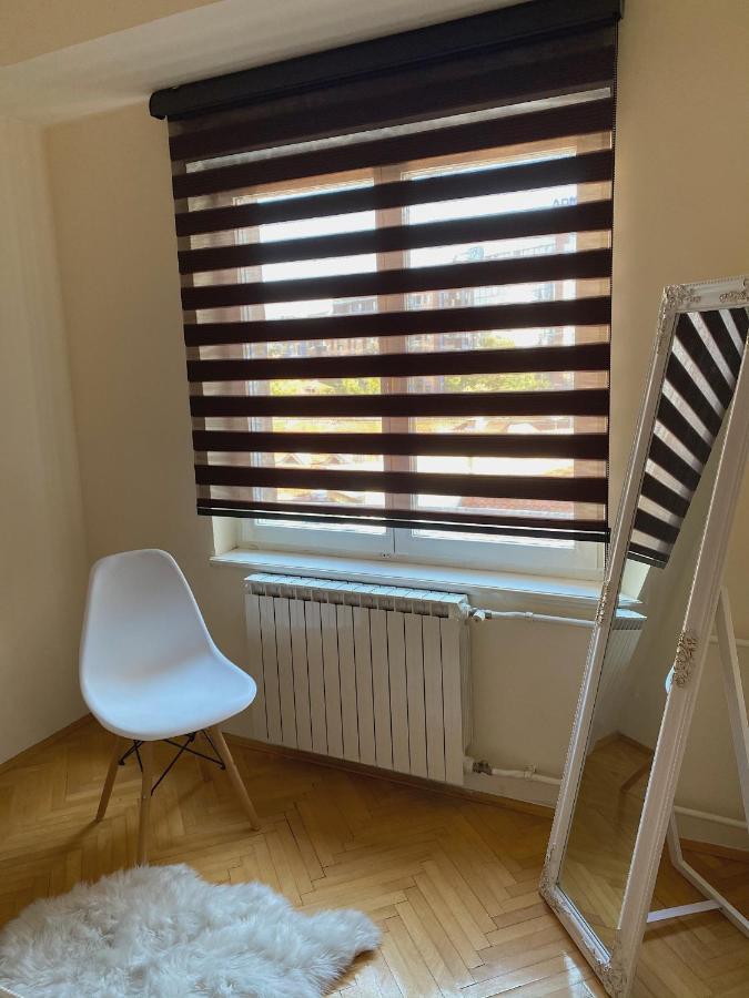 M&C Central Apartment Szkopje Kültér fotó