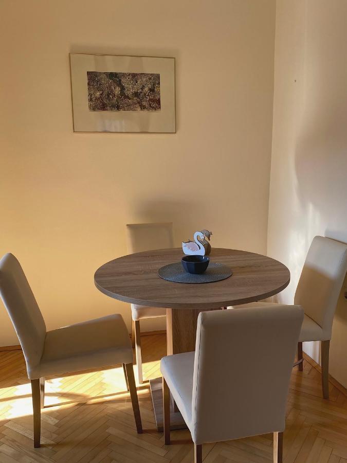 M&C Central Apartment Szkopje Kültér fotó